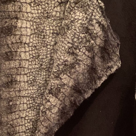 TRIBAL JEAN VEST - Picture 3 of 4